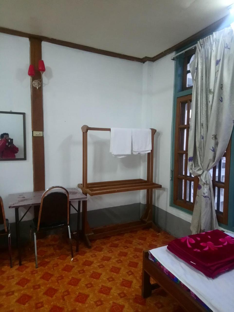 Diamond Star Guest House Nyaung Shwe Exterior foto